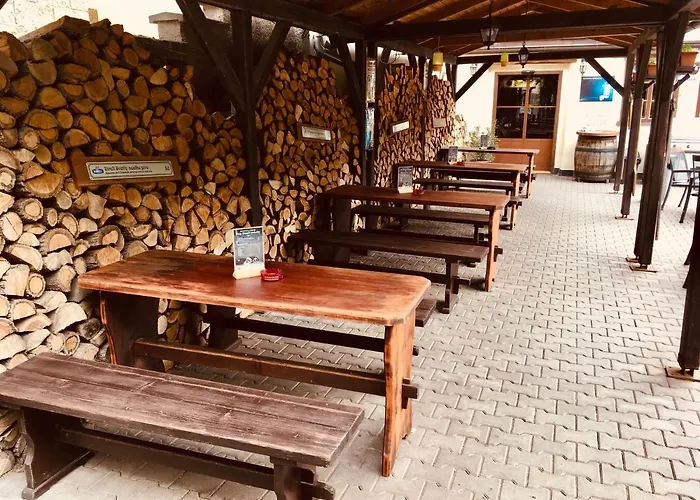 Restaurant A Penzion Pod Draci Skalou